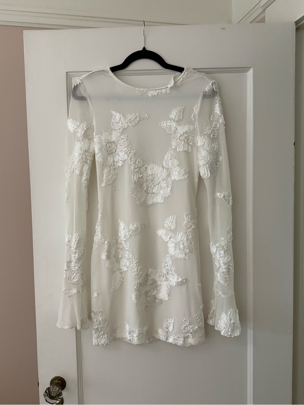 White Floral Lace Long-Sleeve Dress